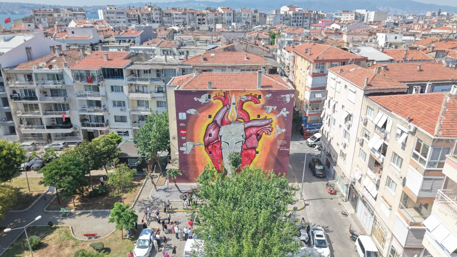 Karşıyaka'da Metin Altıok Anısına Anlamlı Mural Açıldı (3)