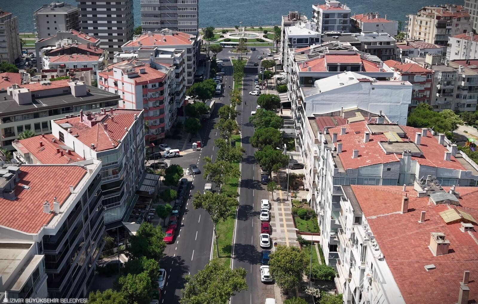 Karşıyaka'nın En Yoğun Bulvarı Yeni Yüzüyle Hizmette! (1)-1