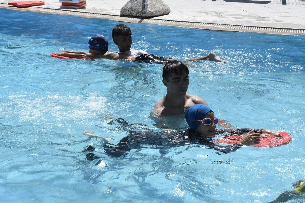 Kuşadası'nda Ücretsiz Yaz Spor Okulları Kapılarını Açtı 111