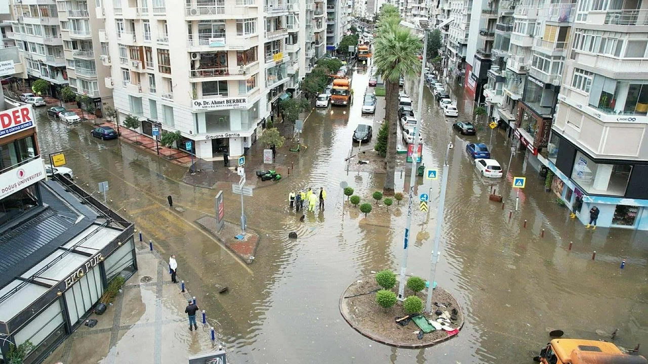 Mahmut Atilla Kaya İzmir'e Sordu Kamuoyu Araştırmasında İzmir'in En Önemli Sorunu Belli Oldu (2)-2