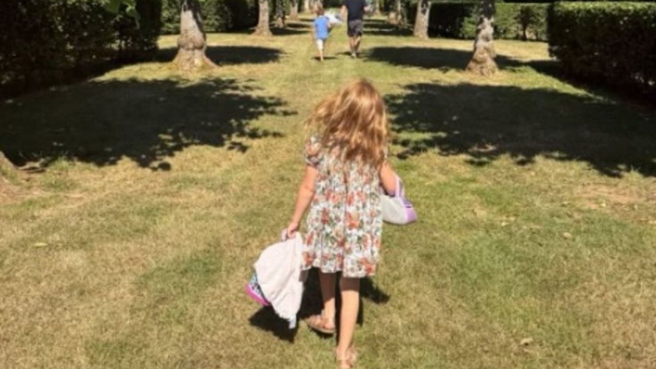 Meghan Markle Ve Prens Harry Çocuklarıyla Birlikte Portekiz'de Tatilde1
