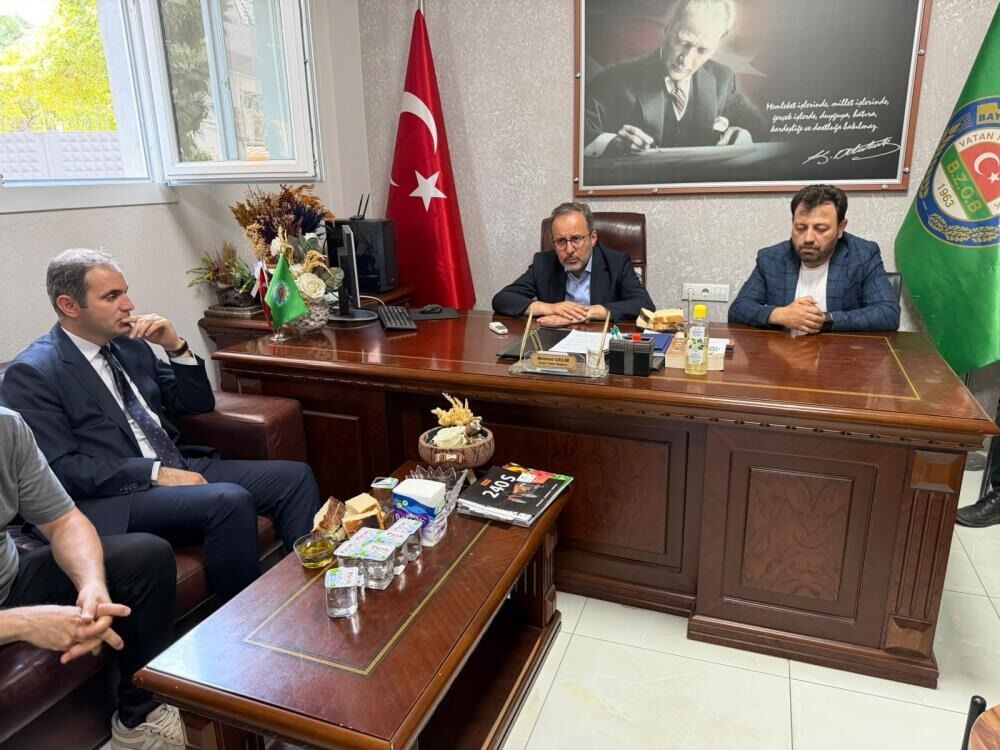Milletvekili Kasapoğlu, Bayındır'da Esnaf, Çiftçi Ve Gençlerle Buluştu 11