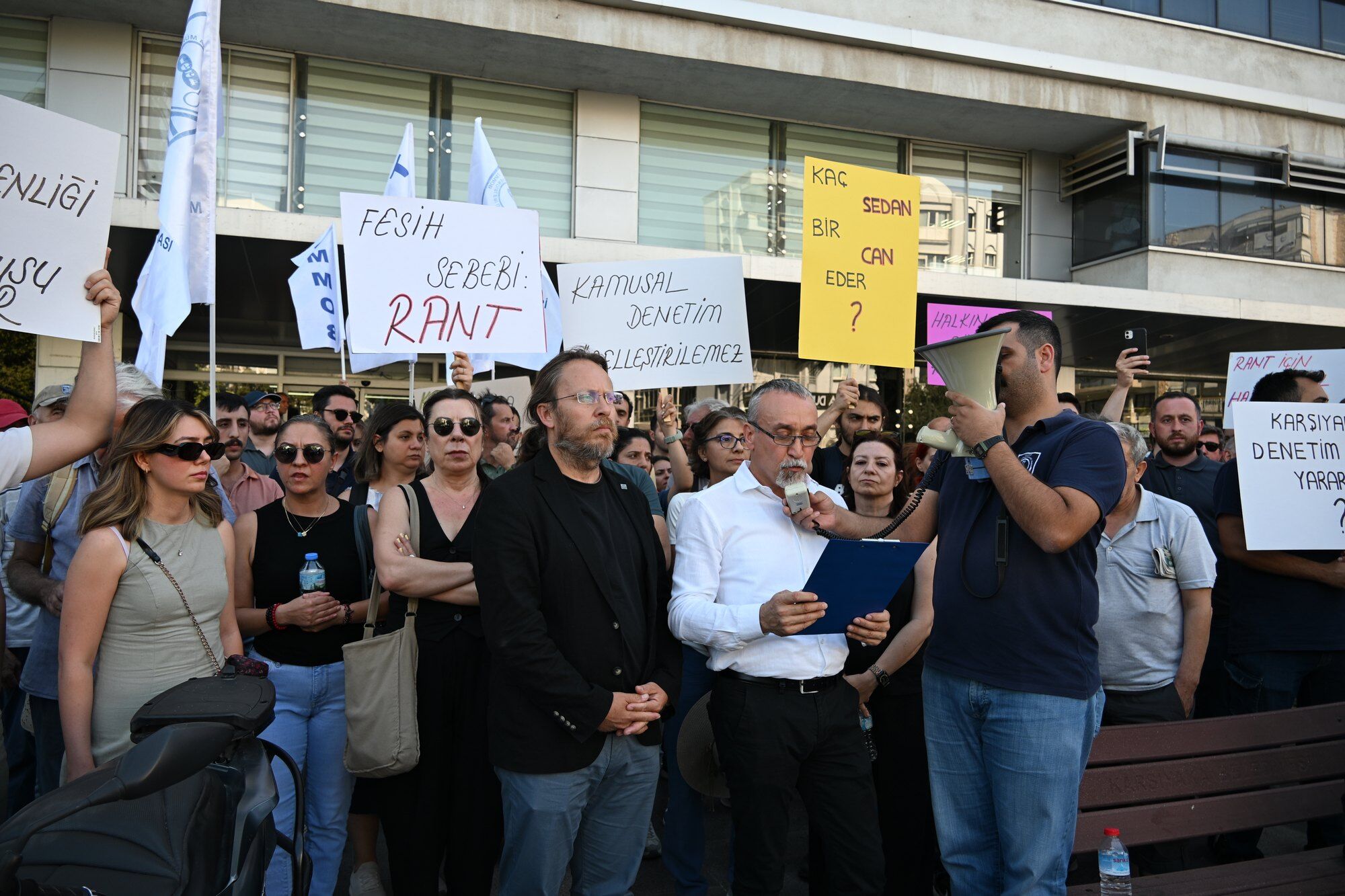 Mmo'dan Karşıyaka Belediyesi'ne 'Asansör Denetimi' Tepkisi! (1)-1
