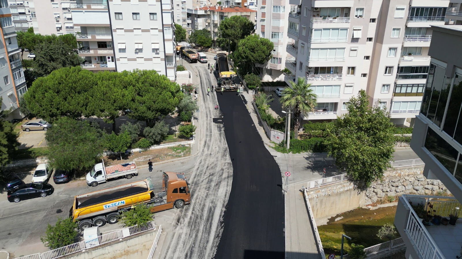 Narlıdere'de Asfalt Seferberliği 11 Mahallede Sürüyor (5)