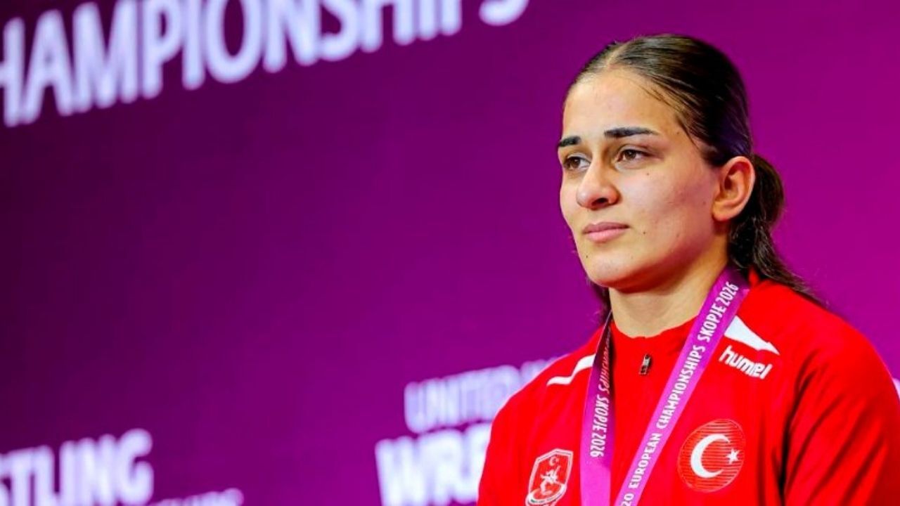 Özdenur1