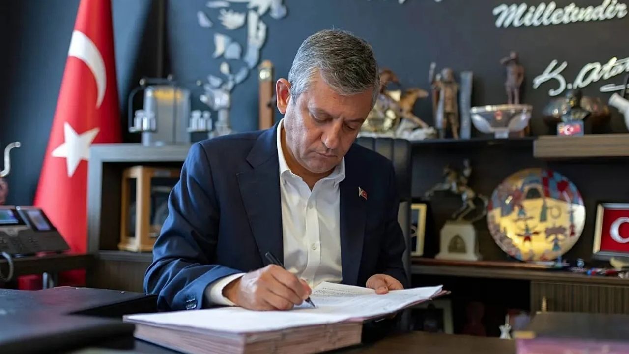 Özgür Özel Tebrik