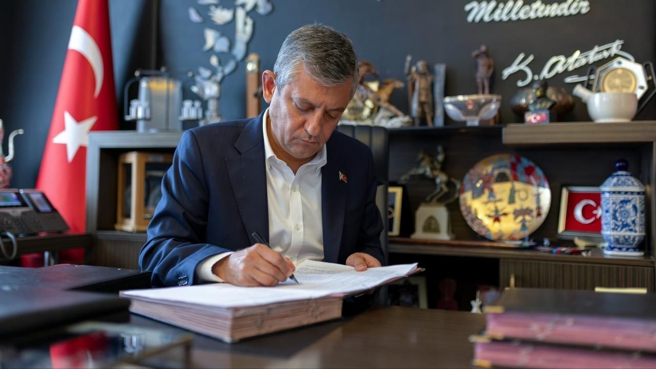 Özgür Özel Yeni Parti Vikipedi