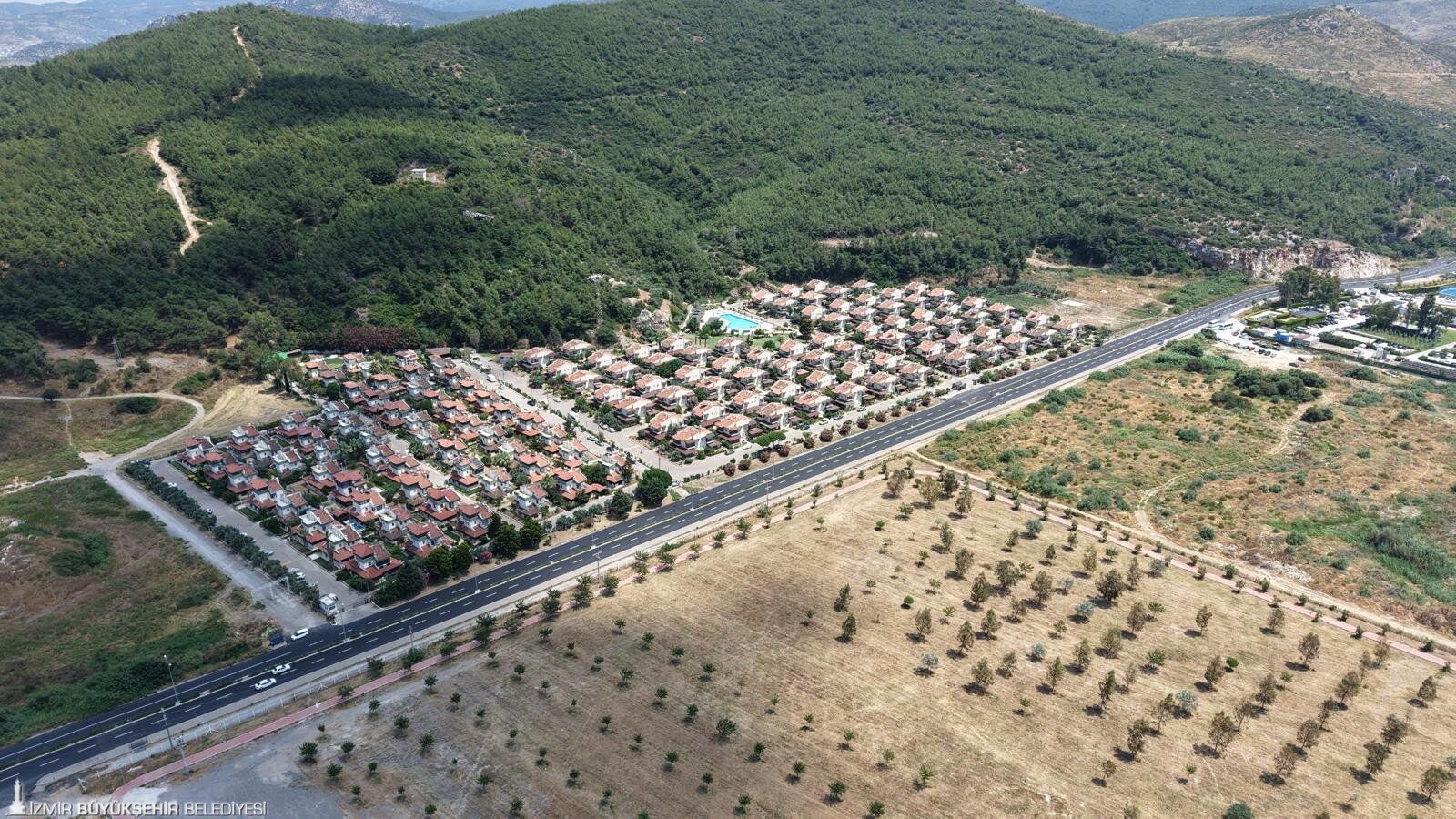Pamucak Kuşadası Yolu Yenilendi, Efes'e Ulaşım Rahatladı (1)-1