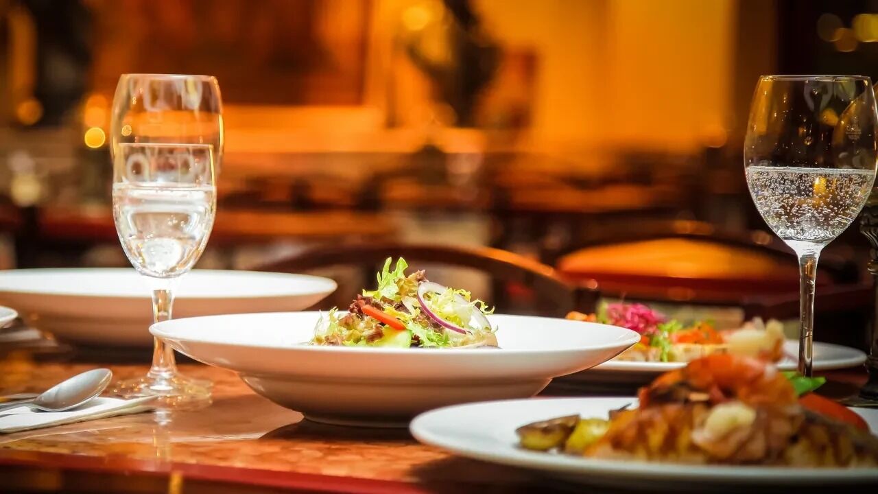 Restoranlarda Yeni Donem Basladi Bugunden Itibaren Kurallar Degisti 3344961 Photogallery 7