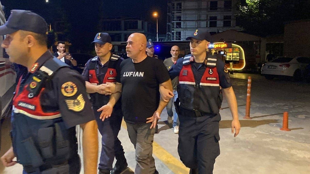 Ünlü yönetmen gözaltına alındı-2