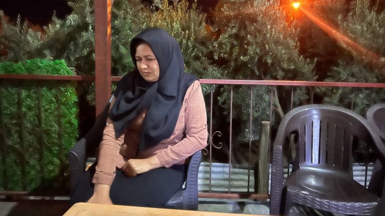 Hatay’da evden mektup bırakarak ayrılan 16 yaşındaki Hacer Dadıcı’dan dört gündür haber alınamıyor. Gözü yaşlı anne, "Kızım o mektubu kendi iradesiyle yazmadı, ne olursa olsun dön" diyerek çağrıda bulundu.