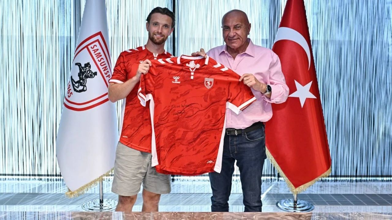 Trendyol Süper Lig ekiplerinden Samsunspor, İskoçyalı 26 yaşındaki orta saha oyuncusu Elliot Watt'ı kadrosuna kattığını duyurdu.