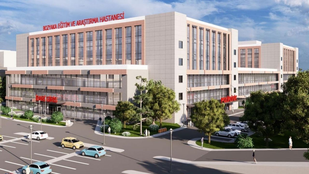 Bozyaka Eğitim ve Araştırma Hastanesi’nin kapatılıp yıkılmasıyla iflasın eşiğine gelen esnaf, yeni projede kapının yerinin değişmesiyle sarsıldı. Belirsizliğe isyan eden 35 yıllık eczacı Serpil Şener, “Sesimizi duyan yok. Yeni bina planında kapının iptal edilmesi bizleri ve çevre esnafını adeta ölüme terk etmek demek” dedi.