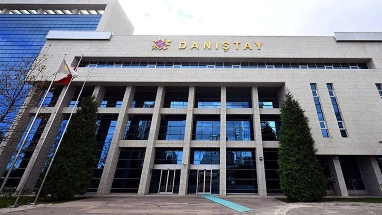 Danıştay 8. Dairesi, yargı süreci devam eden trafik cezaları için vergi dairelerince ödeme emri düzenlenemeyeceğine hükmetti. Karar, Resmî Gazete'de yayımlandı.