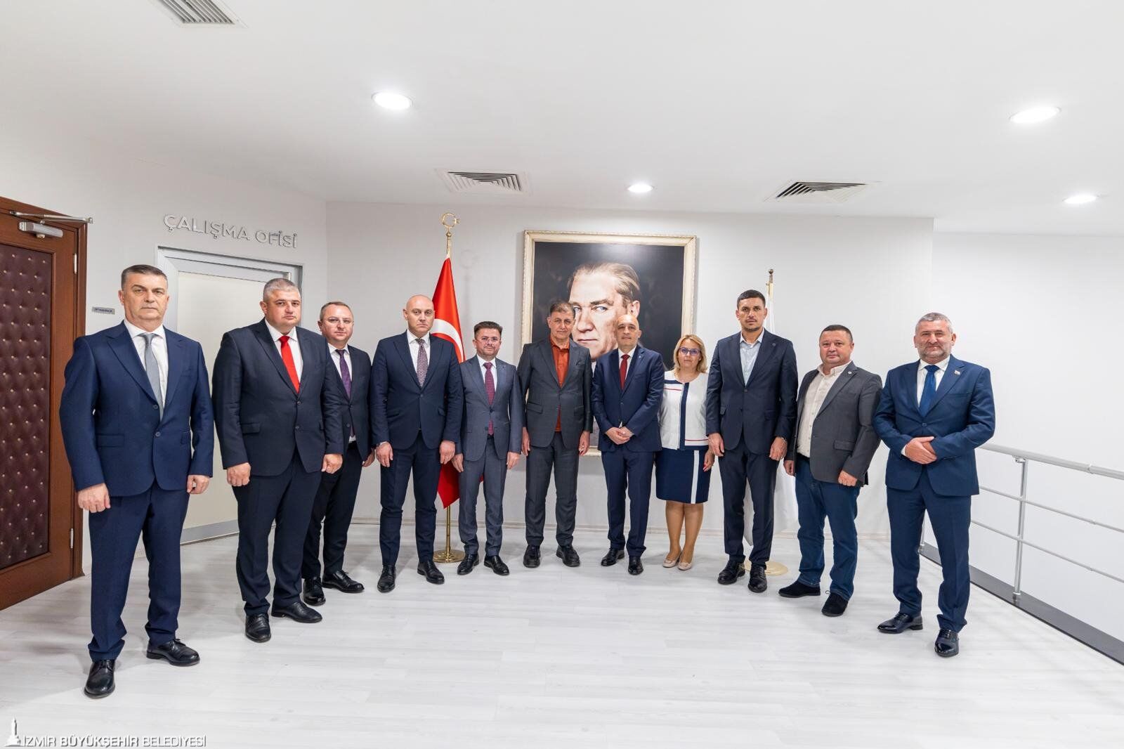 Tugay, Kırcaali Heyetini İzmir'de Ağırladı (2)