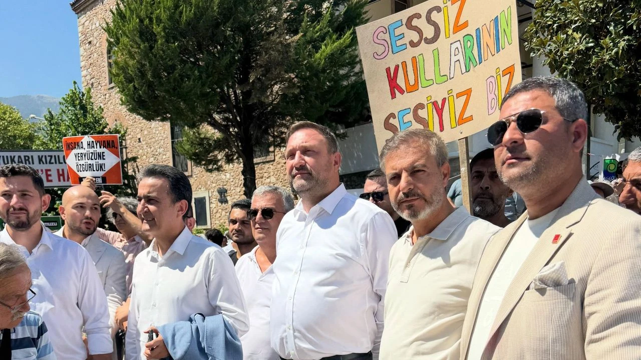 Utku Gümrükçü Kemalpaşa'da 'Madene Hayır' Mitingine Katıldı!