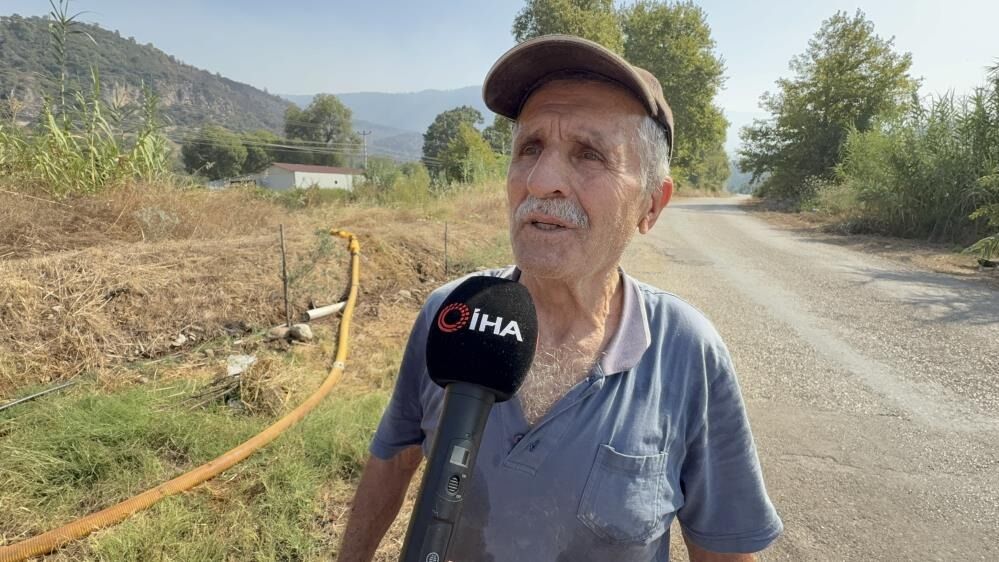Zeytinlikleri Kül Oldu, Gözyaşını Içine Akıtıp Yangına Su Taşıdı 111