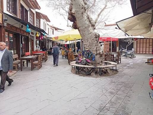 1Bergama’da Tarih Canlanacak Tarihi Bergama Arastası, Yeniden Ilgi Odağı Olacak