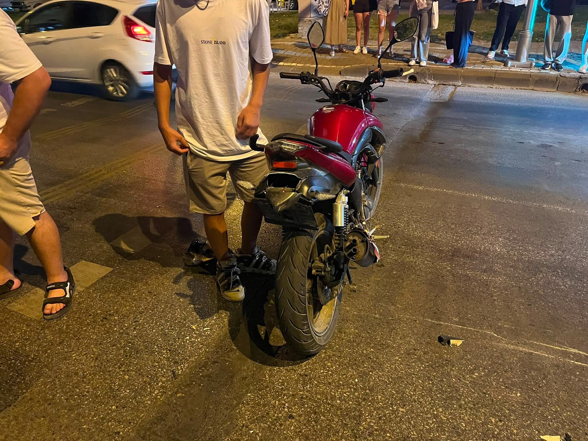 1Polis Ekipleri Peşinde Arkadan Vurup Kaçtı!