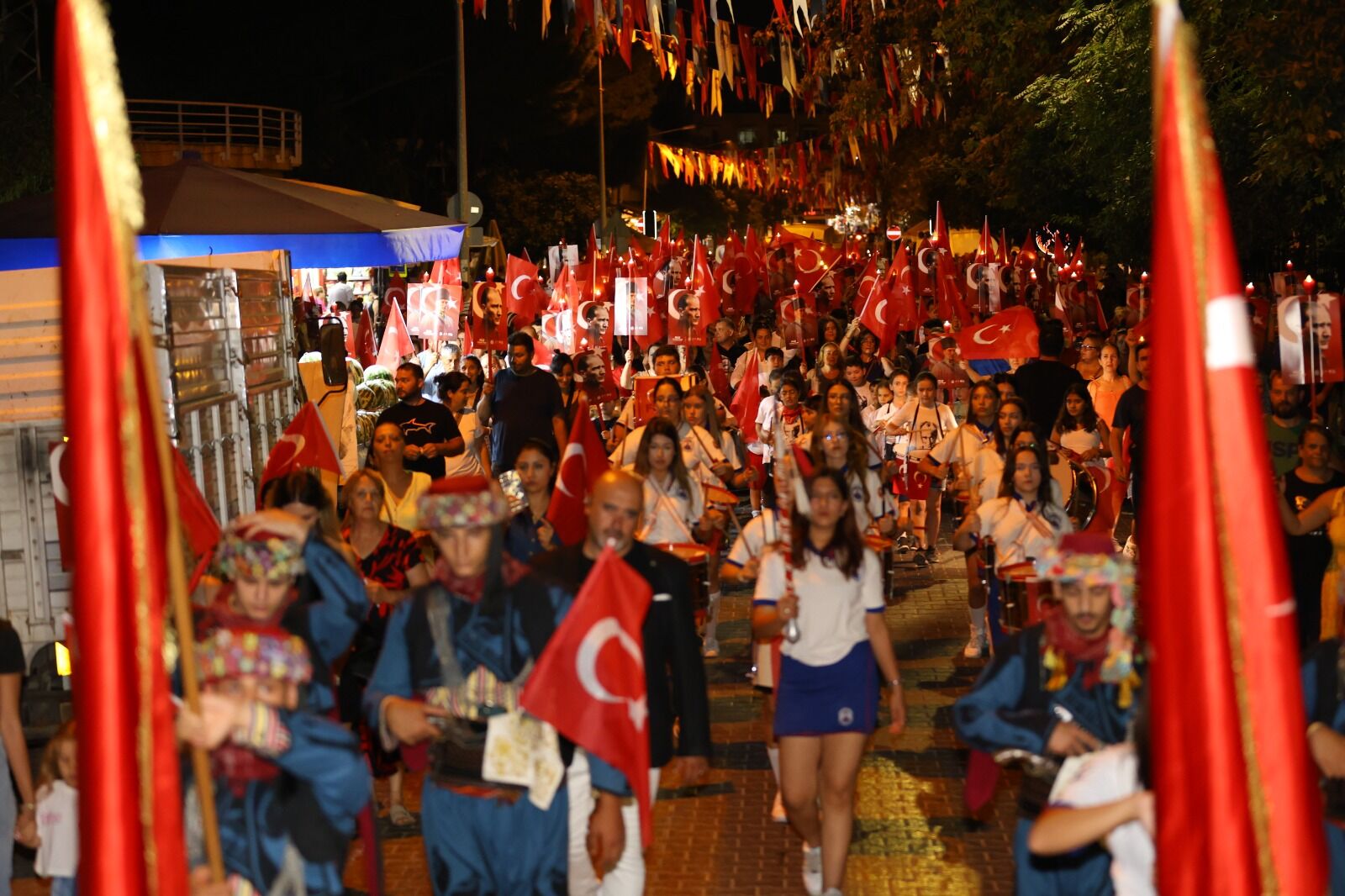 30 Ağustos Efes Selçuk Arşi̇vden (1)