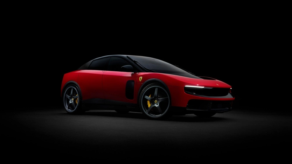 Ferrari Luce 2