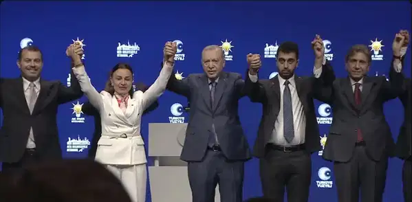 2Tuzla Belediyesi'nde Ak Parti Geçişi Sonrası Ilk Istifa Geldi!