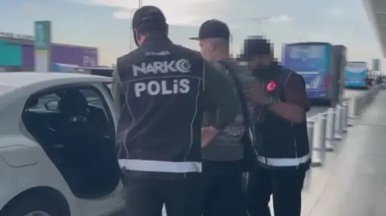 3 Ayrı Suçlamadan Gözaltındaydı Tolga Akış Adliyeye Sevk Edildi! (1)