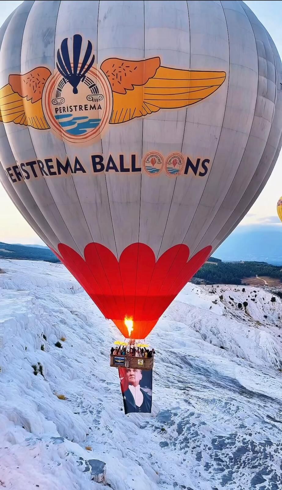 30 Ağustos Coşkusu Gökyüzünde Yaşandı Denizli’de Zaferin Gururu Pamukkale Semalarında! (2)