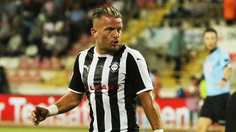 Altay, Tecrübeli Isimlerle Yeniden Masaya Oturuyor Kaptanlar Için Kritik Günler! (3)