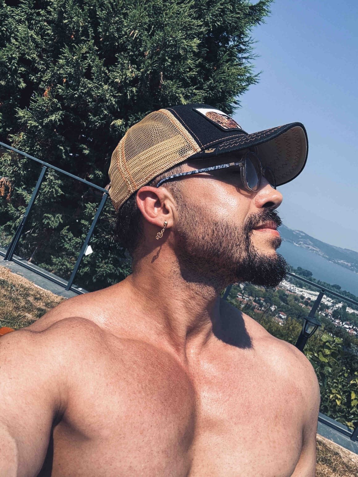 Bahadır Tatlıöz’den Tatil Kaçamağı Bekârlık Yaradı! (2)
