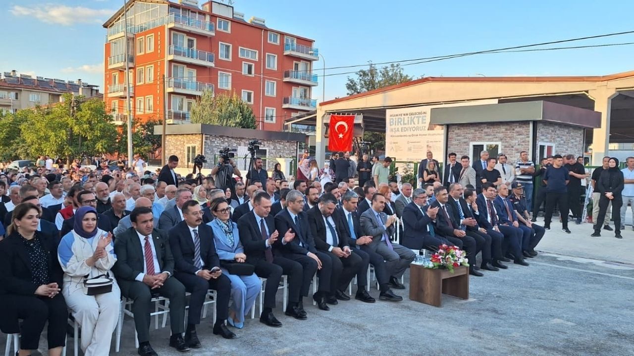 Bakan Kacır Herkes Kendine Yakışanı Yapar3