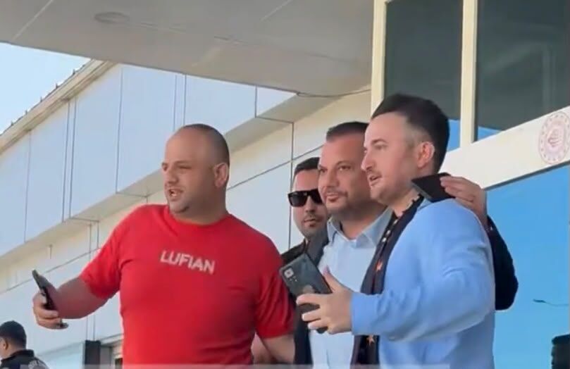 Batrakov’u Karşılamaya Gittiler Trabzonspor Başkanı Ertuğrul Doğan Ile Fotoğraf Çekildiler!