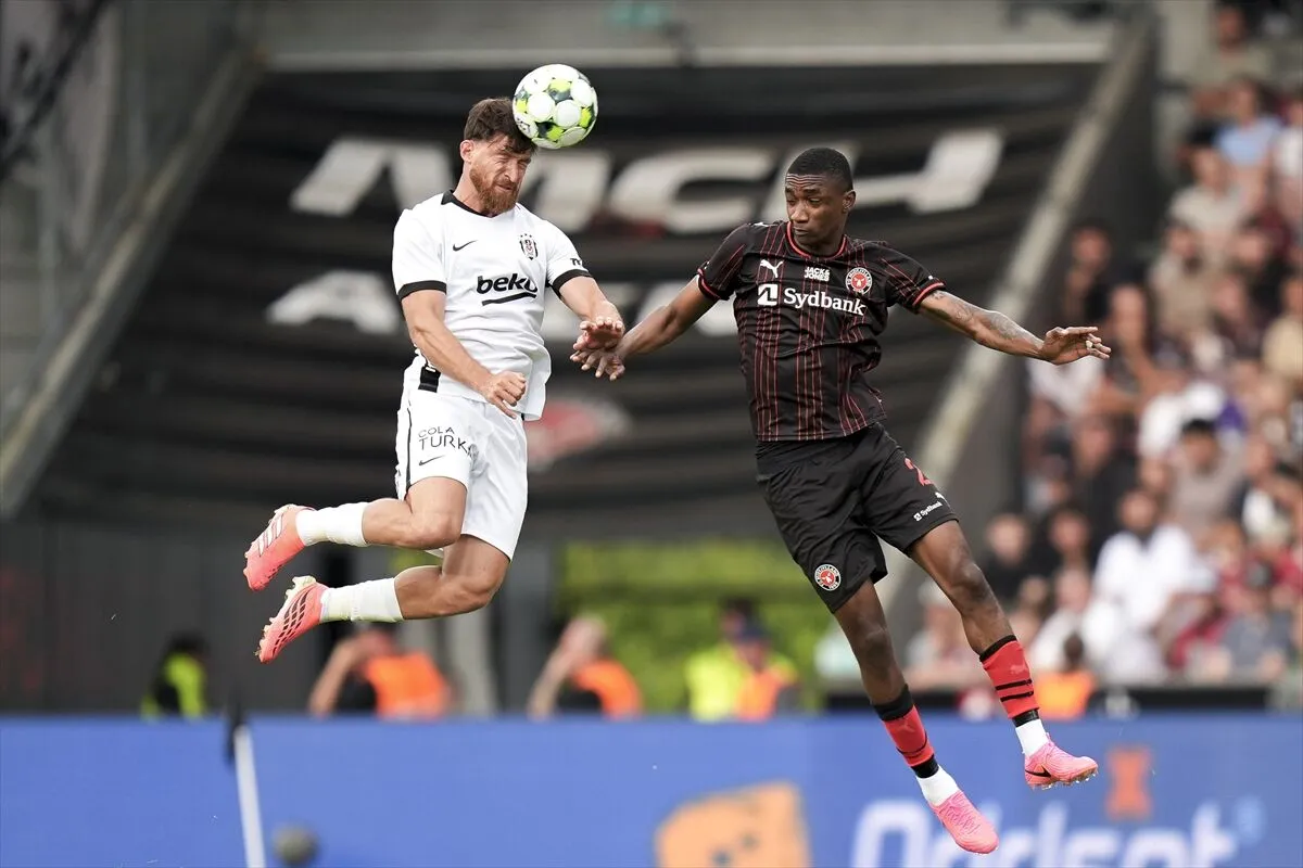 Beşiktaş Hradec Králové Maçı Ne Zaman, Saat Kaçta, Hangi Kanalda Muhtemel 11’Ler Ne Trossard Kadroya Yazıldı Mı (3)