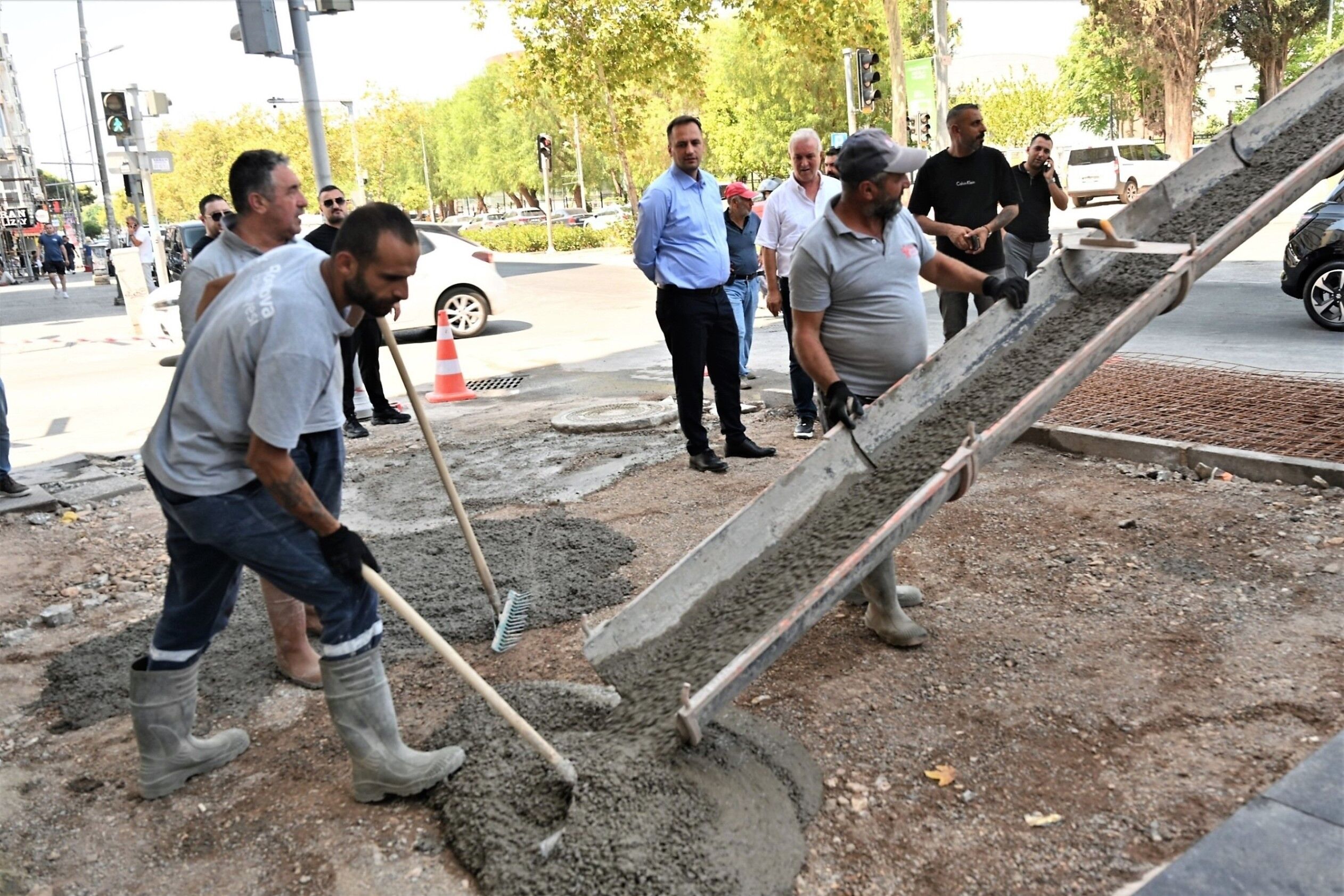 Bornova’da Mustafa Kemal Caddesi’nde Ikinci Etap Başladı (3)
