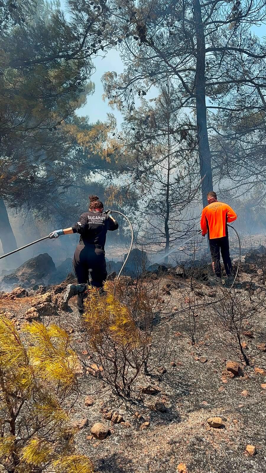 Bucakut, İzmir'deki Yangınlarda Ön Safta Mücadele Ediyor (4)