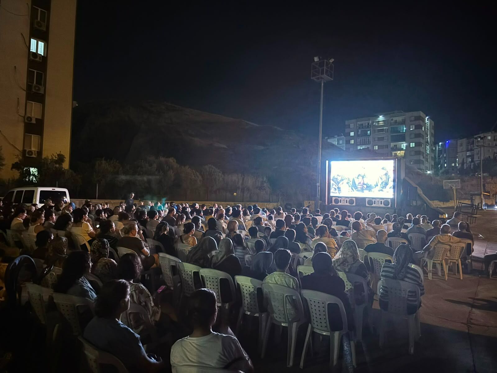 Çiğli’de Mahalle Sinemalarına 2 Bin 300 Kişi Katıldı (4)