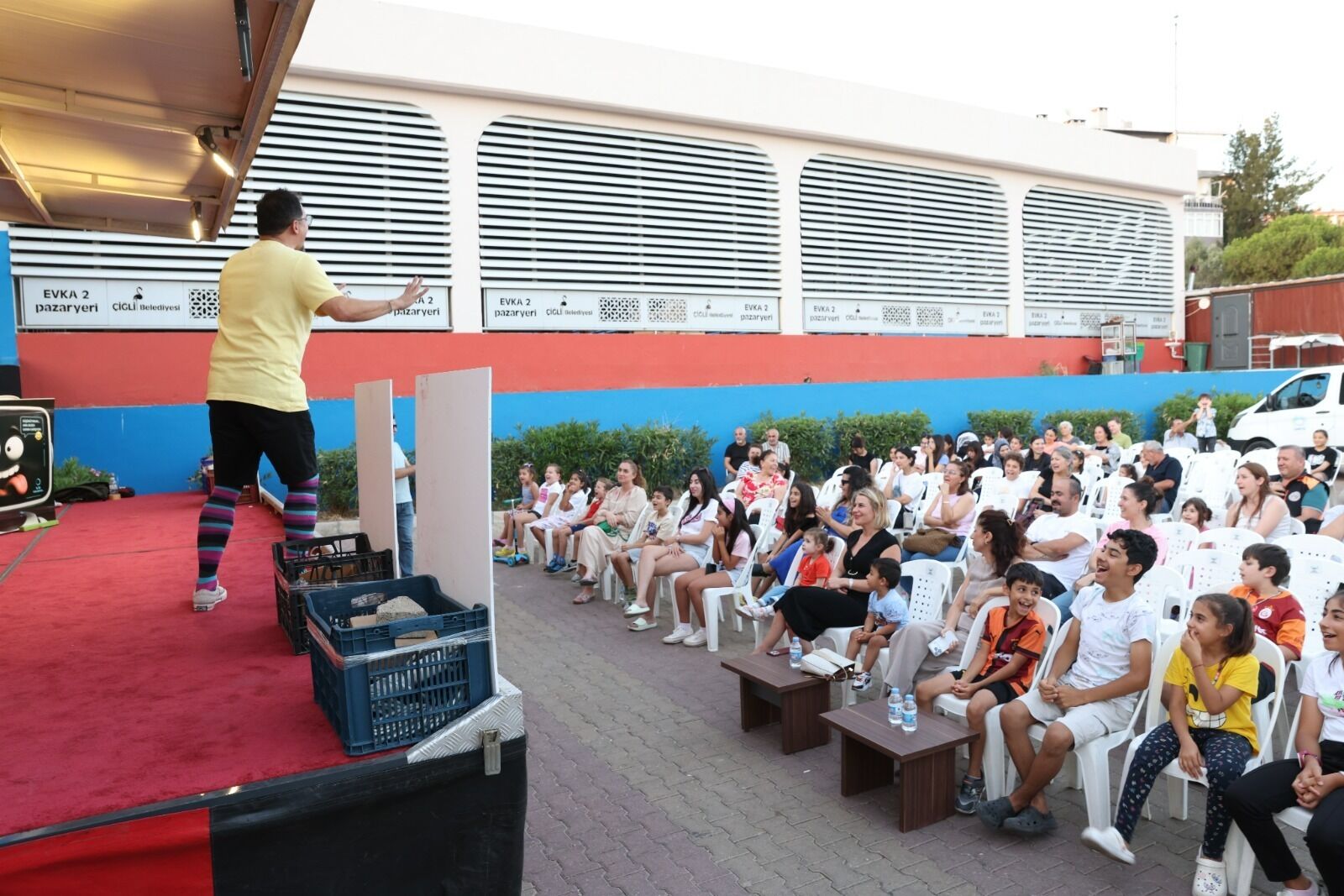 Çiğli'de Mahalle Tiyatro Günleri Başladı (5)