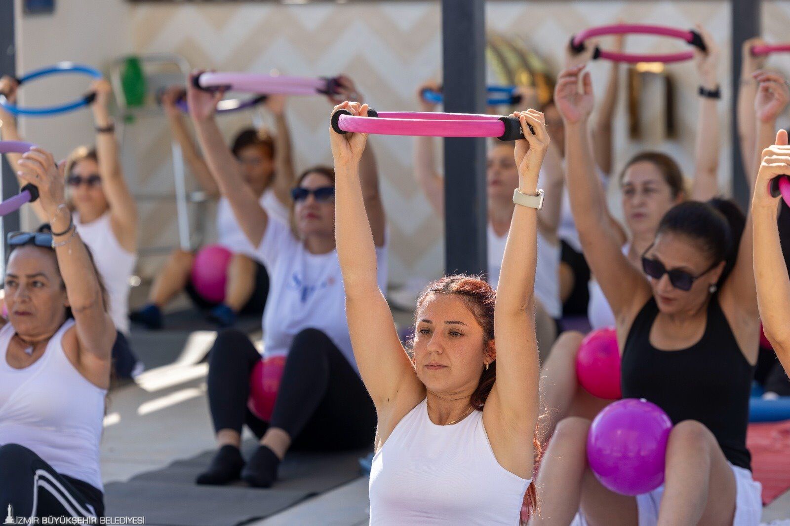 Deniz Manzarasına Karşı Ücretsiz Spor Adres İzmir Marina (4)