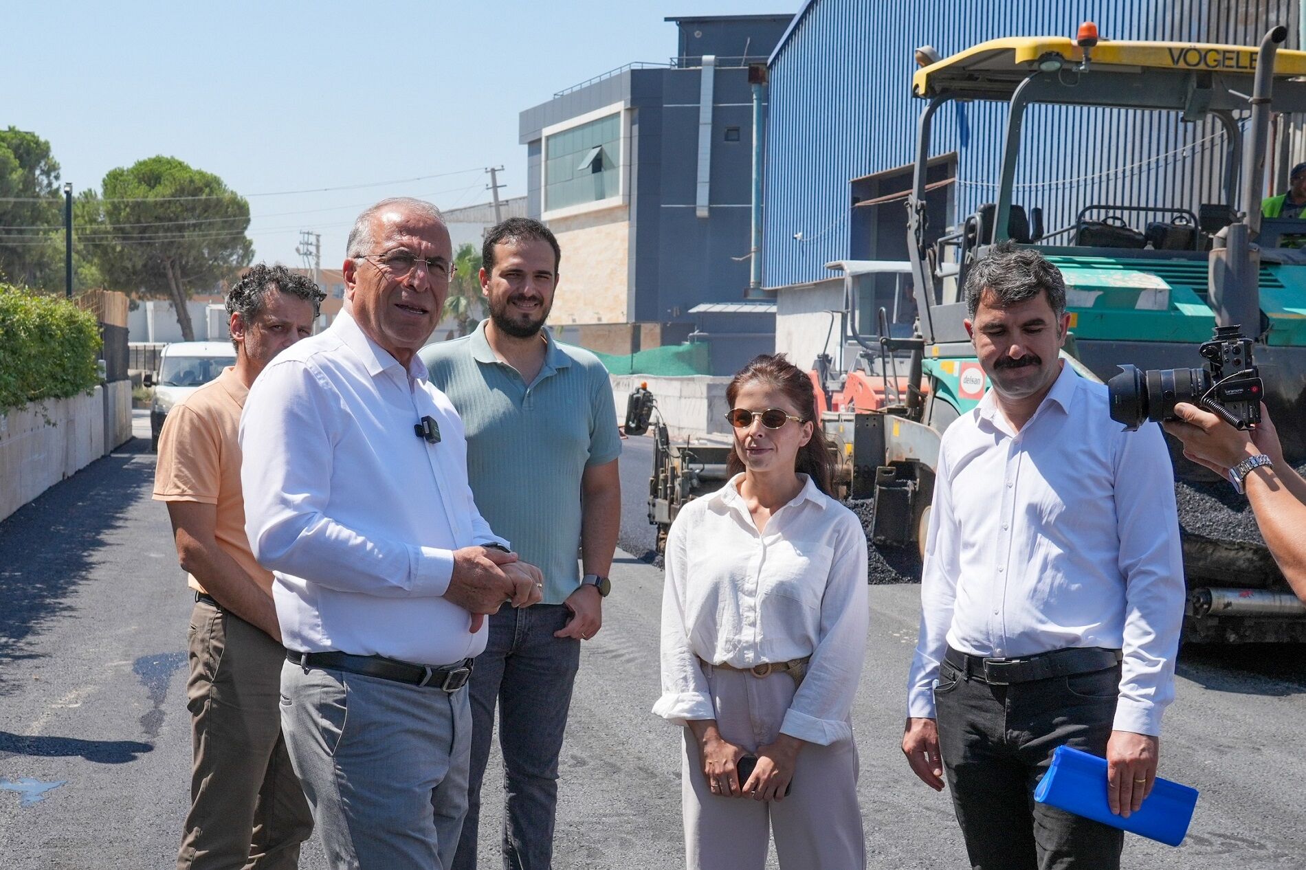 Gaziemir’de Bozulan Yollara Sıcak Asfalt Dokunuşu Yeni Ihale De Yolda! (1)