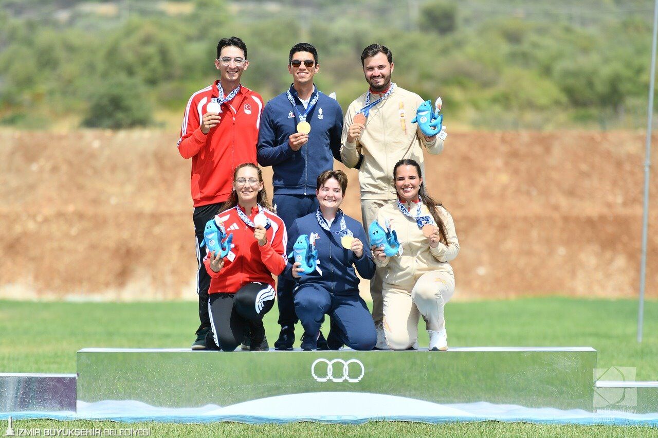 Genç Sporcu Akdeniz Oyunları'ndan İzmir'e Iki Madalya Getirdi