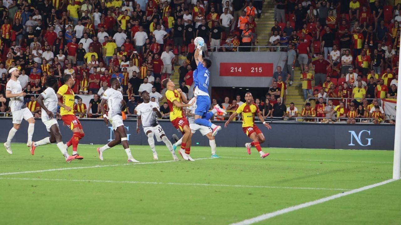 Gürsel Aksel’de Maç Sona Erdi Göztepe Evinde Gençlerbirliği’ne Mağlup Oldu!3