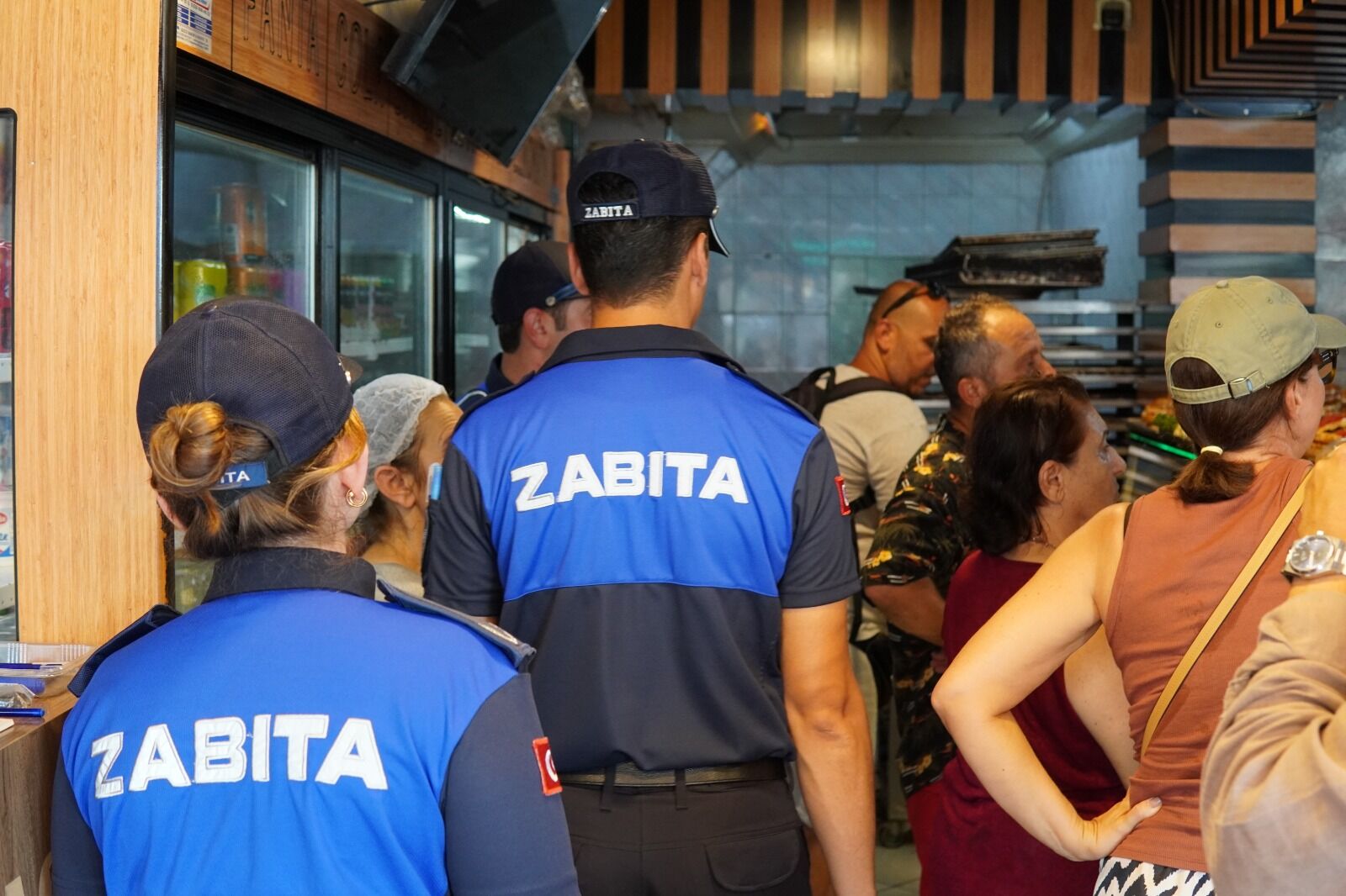 Güzelbahçe'de Gıda Denetimi 6 Işletmeye Işlem Yapıldı (5)