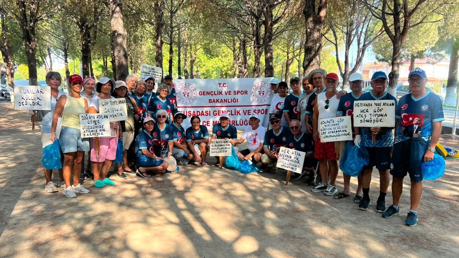 Hem Spor Yaptılar Hem Çevreyi Temizlediler Kuşadası’nda 'Koşabiliyorken Koş' Etkinliği (4)