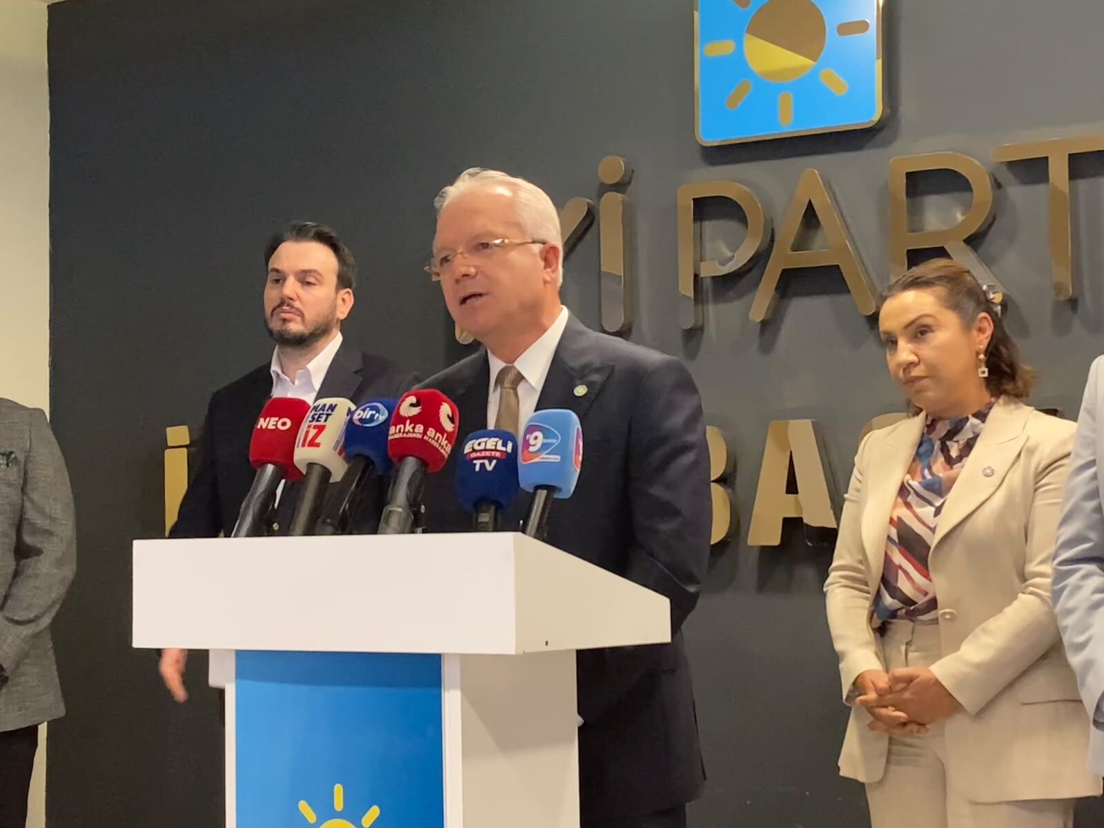İyi̇ Parti’den Referandum Çağrısı Bu Yasa Bir Bop Projesidir! (4)