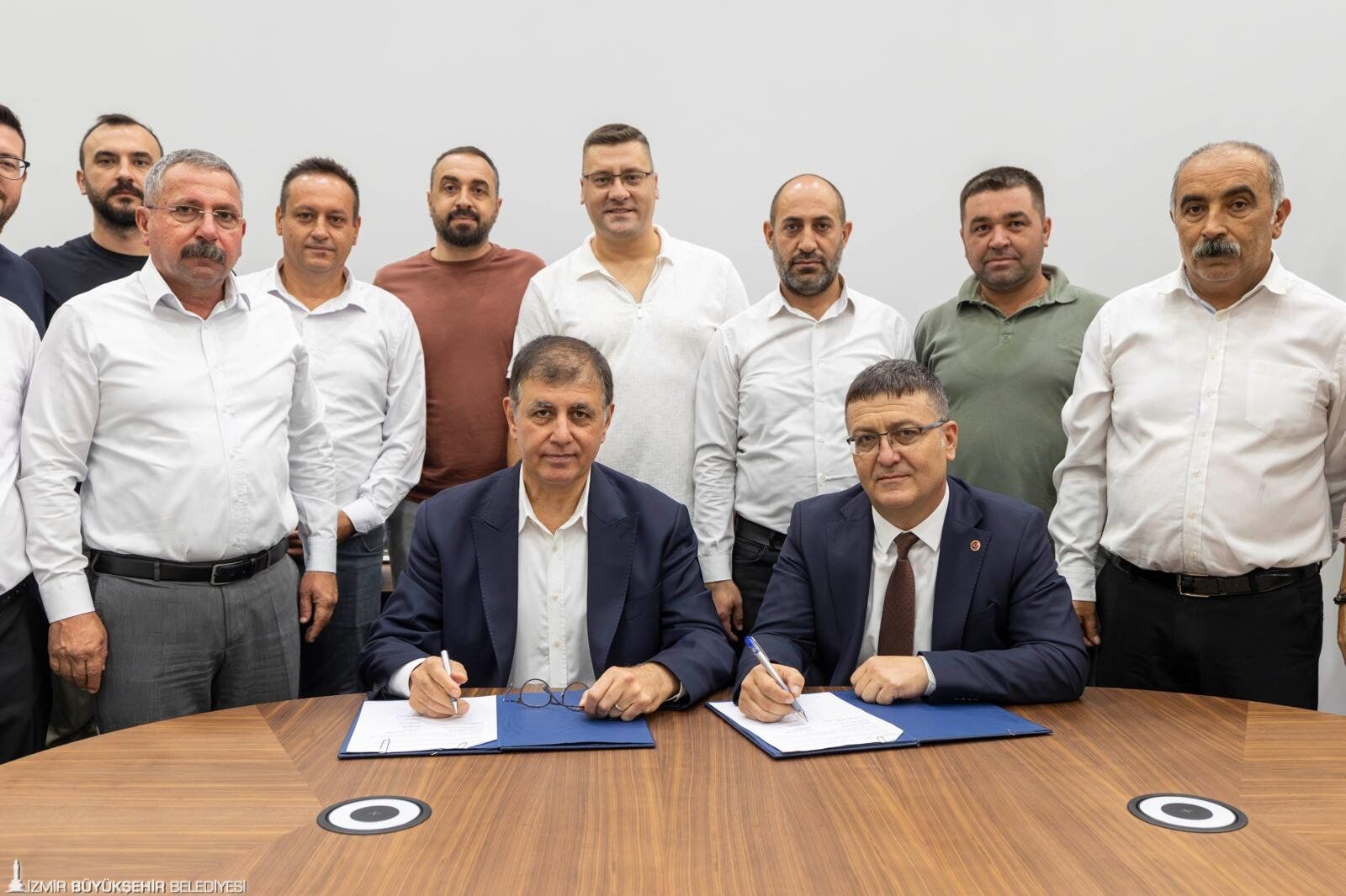 İzbeton’da 750 Çalışanı Ilgilendiren Ti̇s'te Mutlu Son! (1)-1