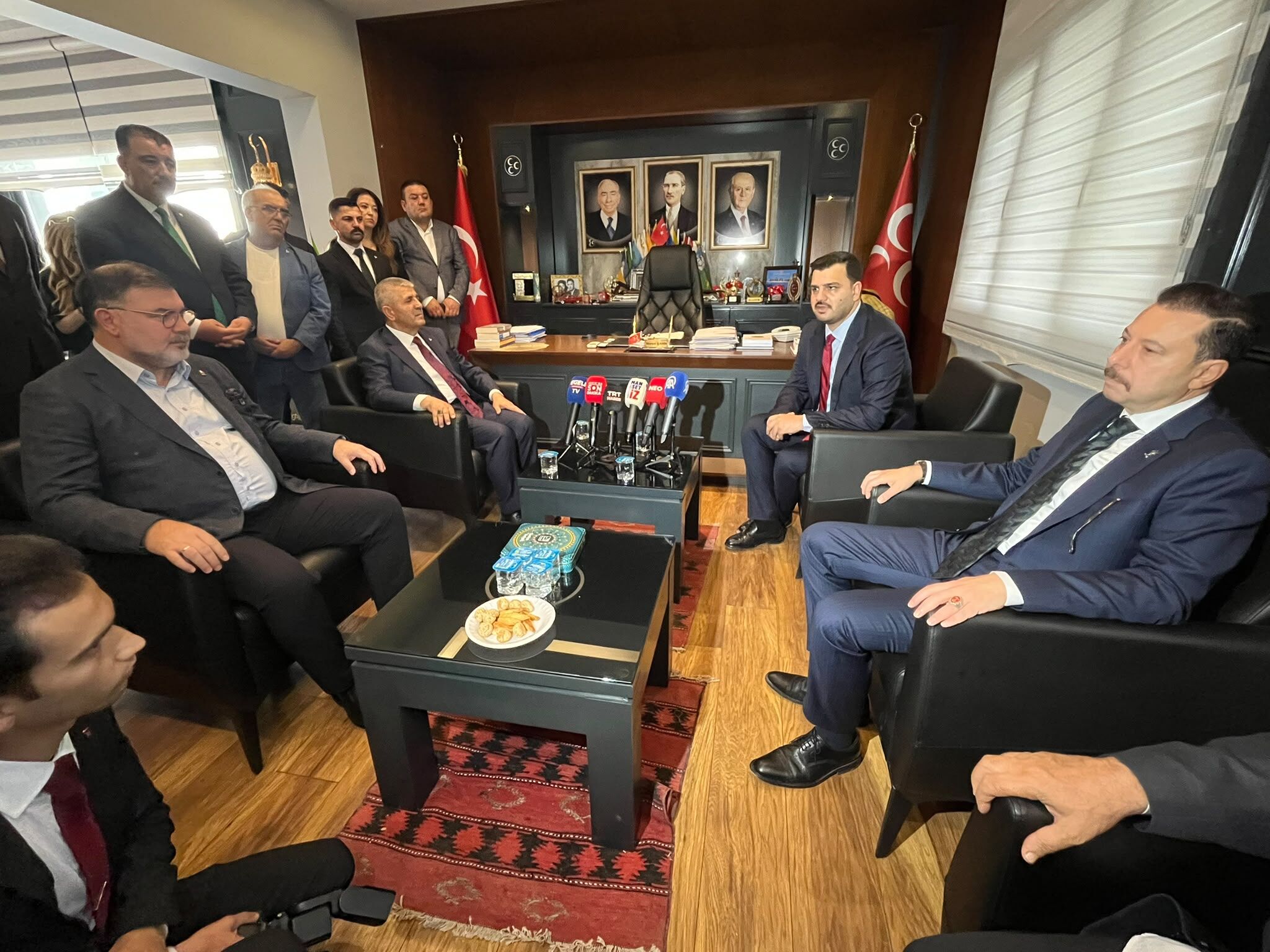 İzmir’de Ak Parti Mesajı 467 Uzlaşının Büyük Yankıları Olacak! (9)