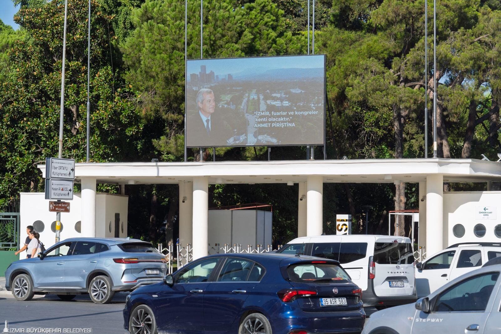 İzmir’de Piriştina’nın O Sözü Led Ekranda Yaşatılacak (1)