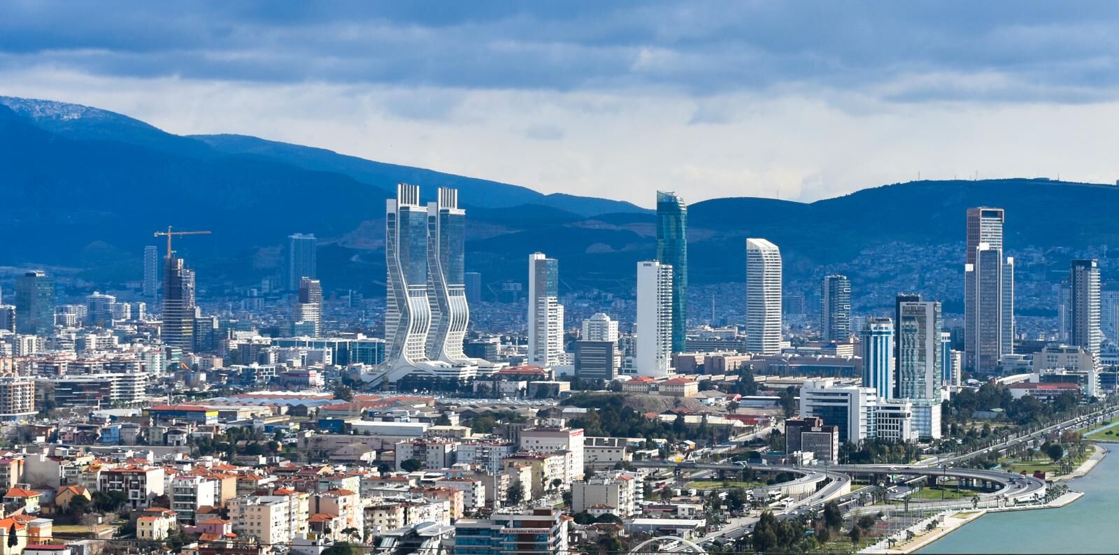 İzto’dan Kapsamlı İzmir Raporu İzmir’i Bekleyen Tehlike Ve Fırsatlar Neler (2)
