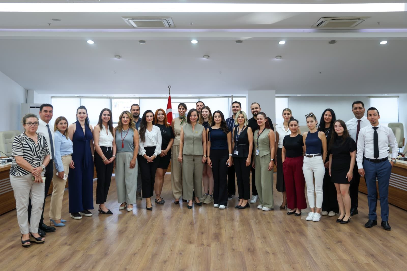 Karabağlar Bi̇o'dan Iki Yılda 2 Bin 40 Kişiye Istihdam (5)