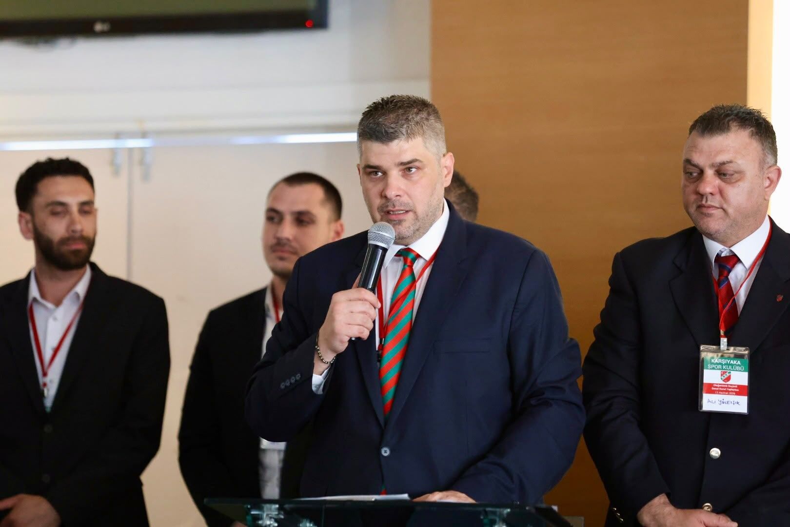 Karşıyaka Başkanı Yiğit Tusder Hep Birlikte Savaştayız (2)